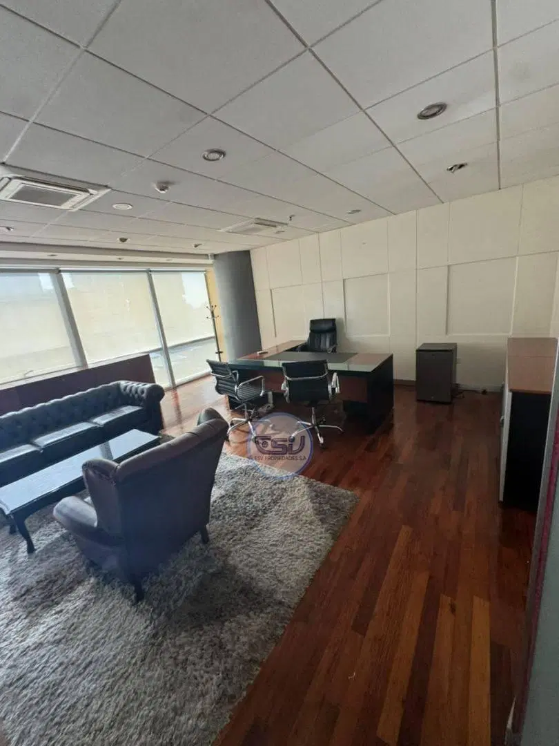 ALQUILER OFICINA PUERTO MADERO  COCHERAS WTC II 4
