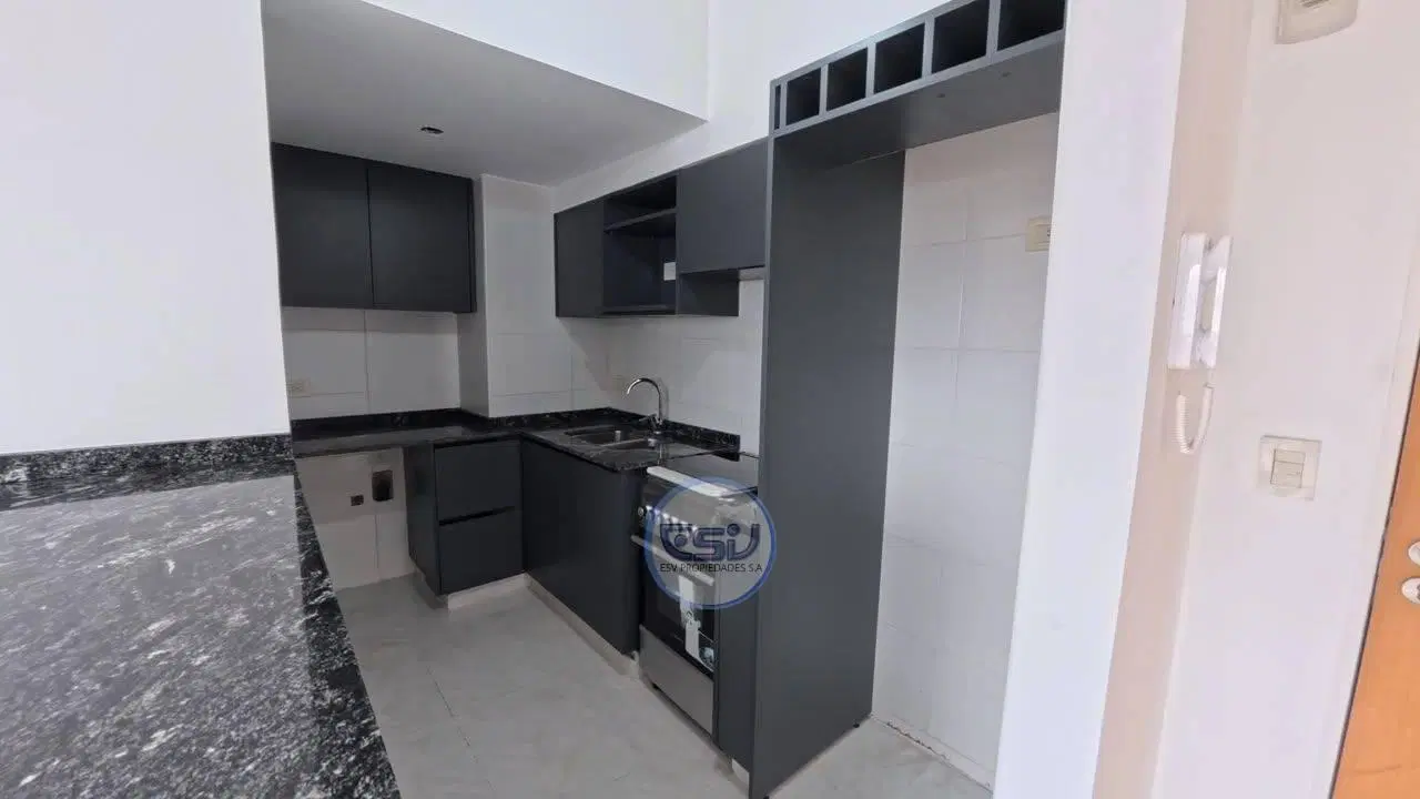 VENTA DEPARTAMENTO 2 AMB FLORESTA COCHERA 3