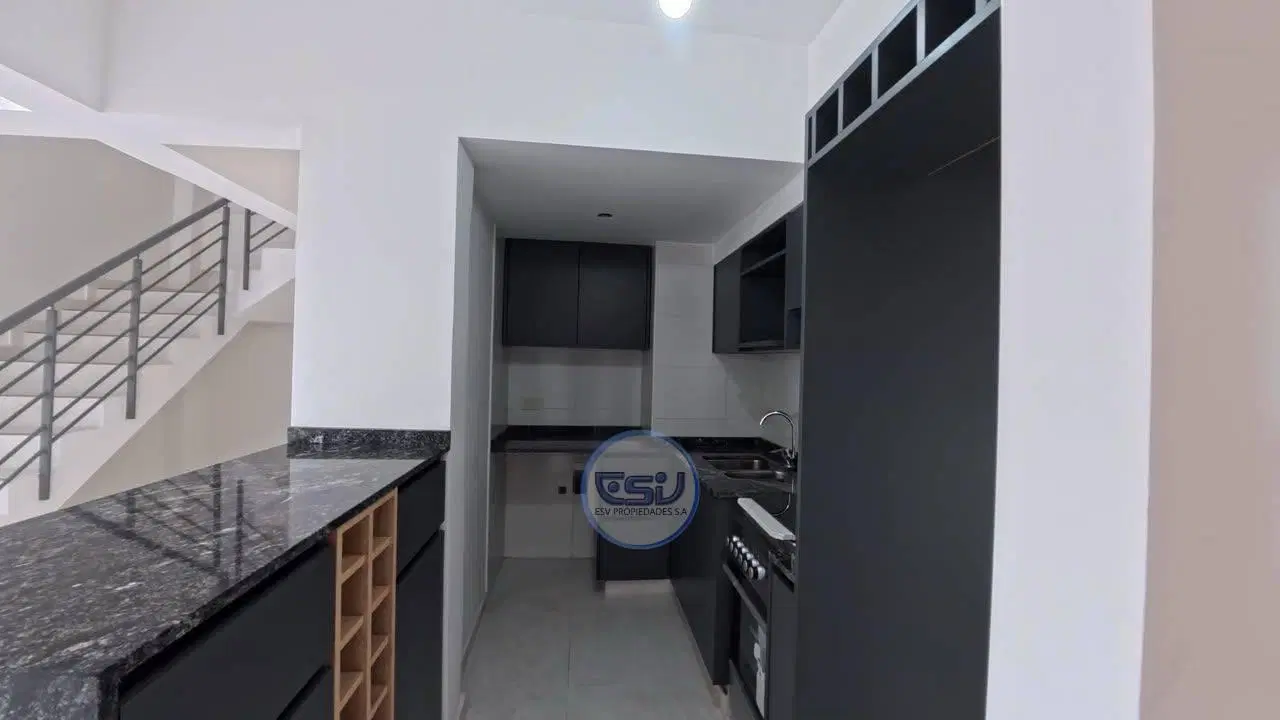 VENTA DEPARTAMENTO 2 AMB FLORESTA COCHERA 4