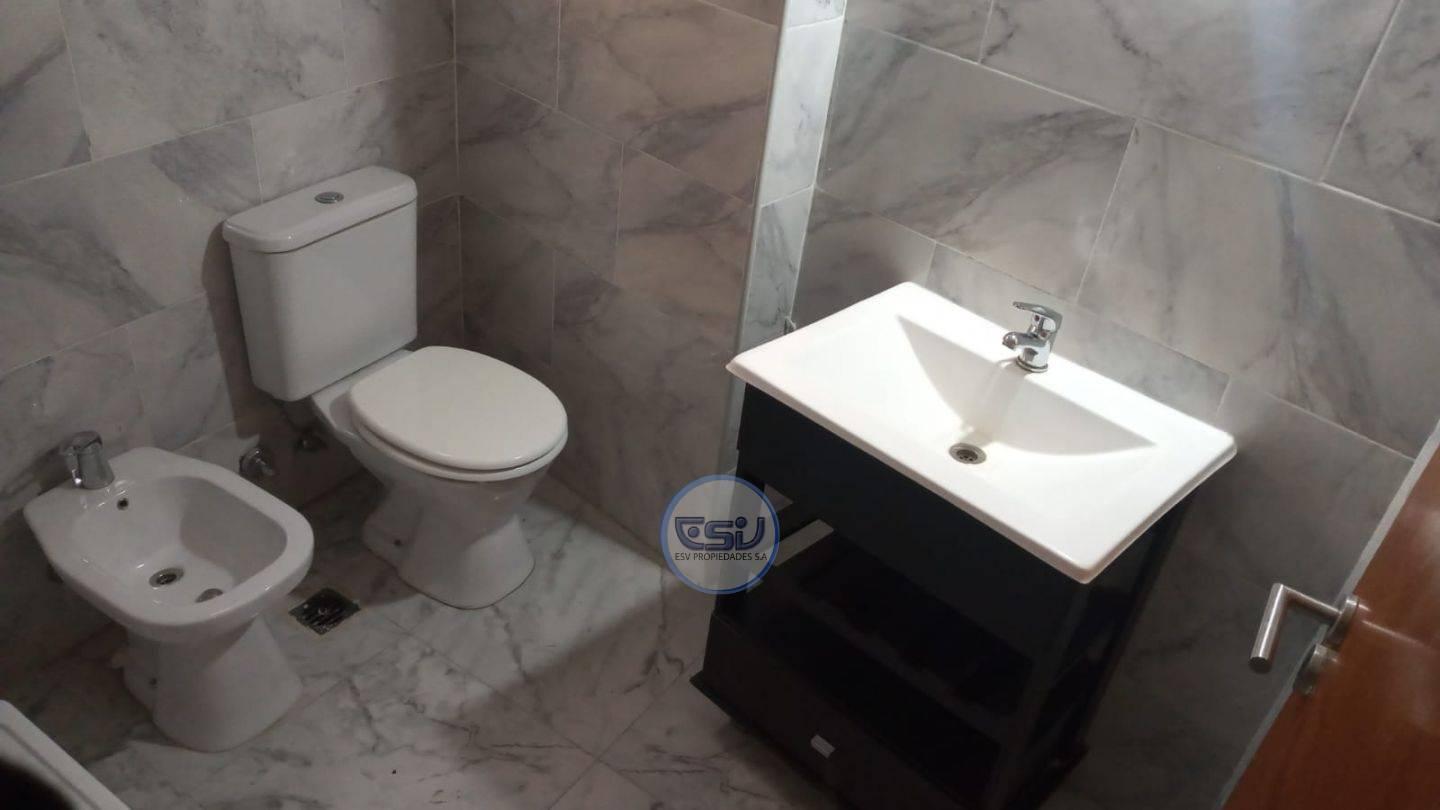 Foto de ALQUILER MONOAMBIENTE FLORESTA APTO PROFESIONAL, imagen 3