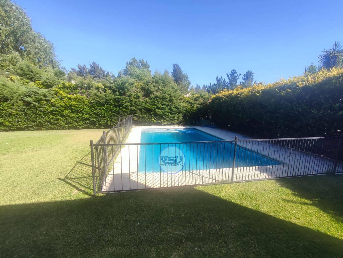 Foto de VENTA CASA EL LAUQUEN CANNING 3 AMB PISCINA, imagen 1
