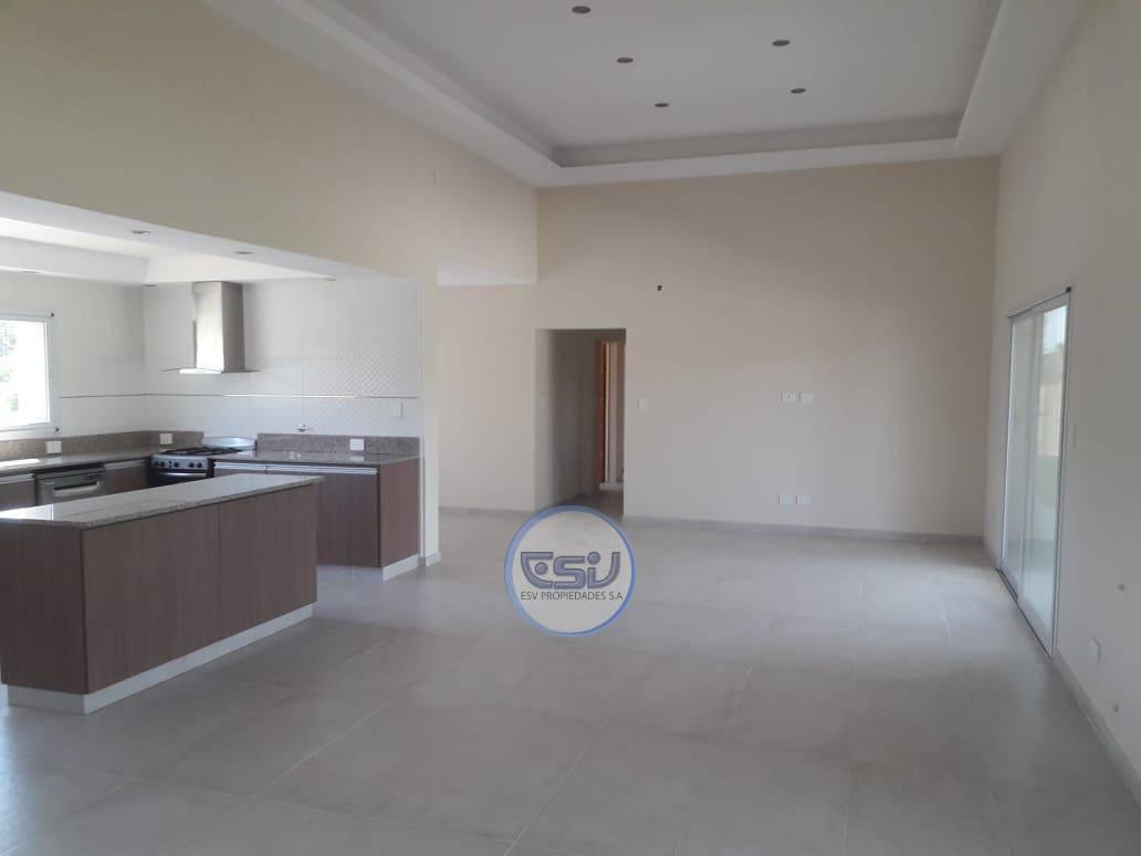 Foto de VENTA CASA 6 AMBIENTES FINCAS DE SAN VICENTE, imagen 3