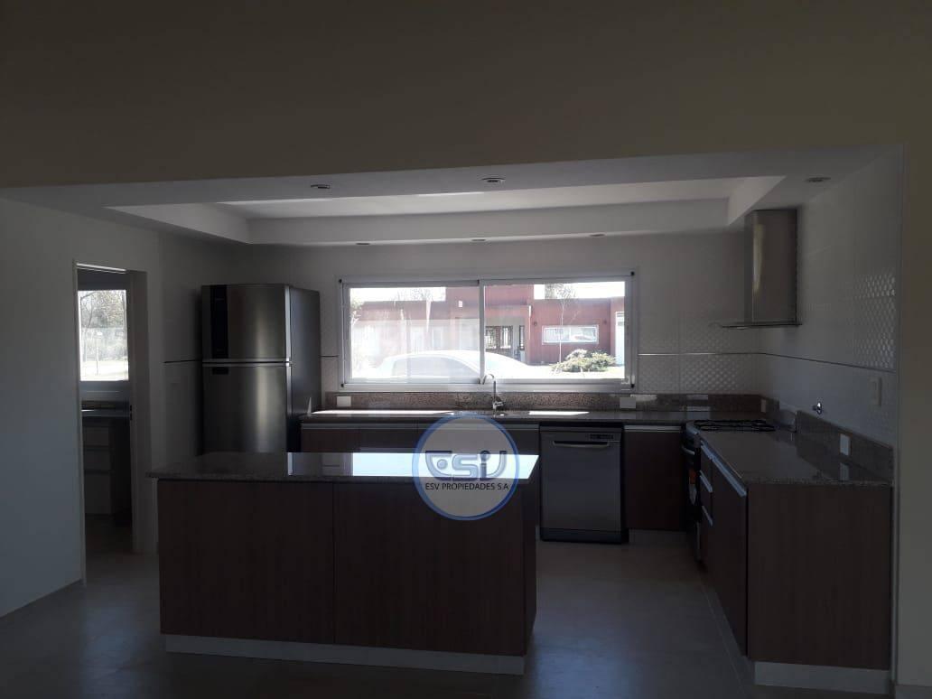 Foto de VENTA CASA 6 AMBIENTES FINCAS DE SAN VICENTE, imagen 5