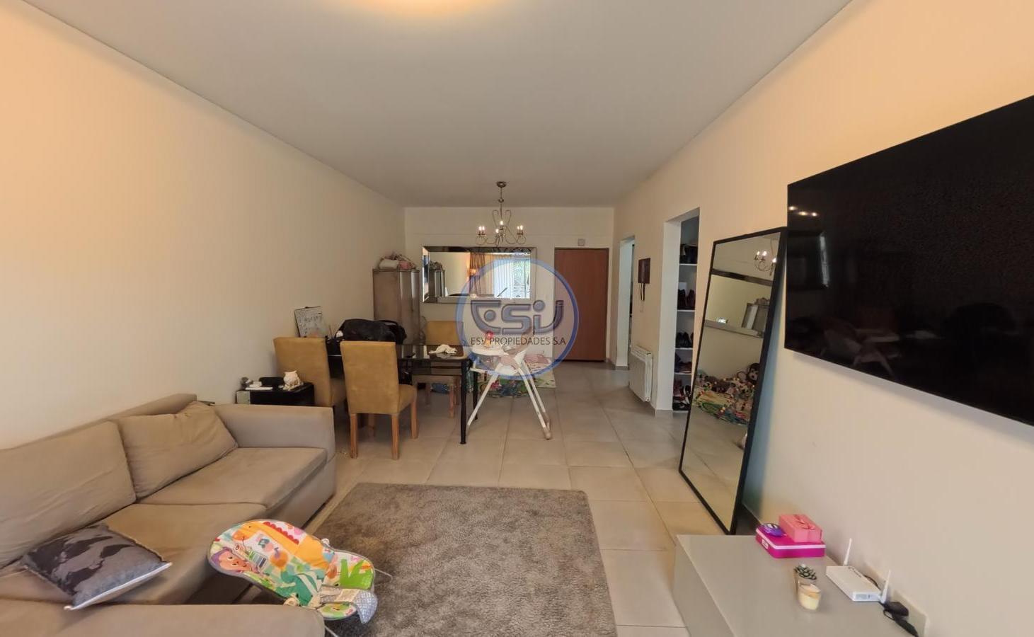 Foto de Venta Departamento de 2 ambientes con balcon con parrilla y terraza, imagen 1