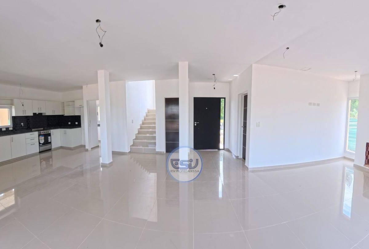 ALQUILER CASA 4 AMBIENTES  PRINCIPADO CIUDAD NAUTICA CANNING
