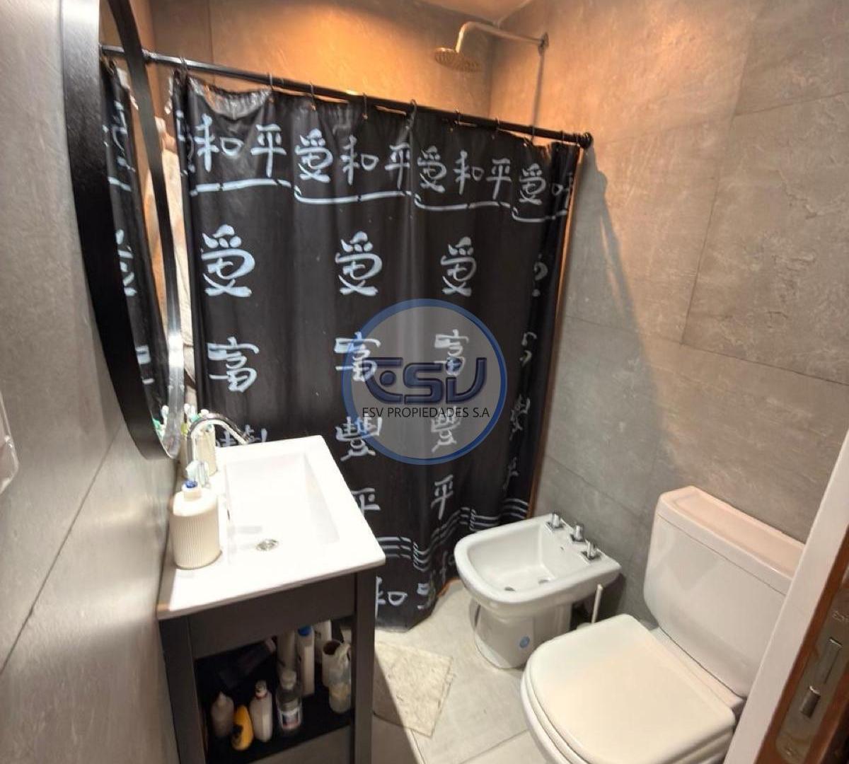 Foto de Venta Departamento 3 ambientes frente balcon corrido a 1 cuadra de la, imagen 3