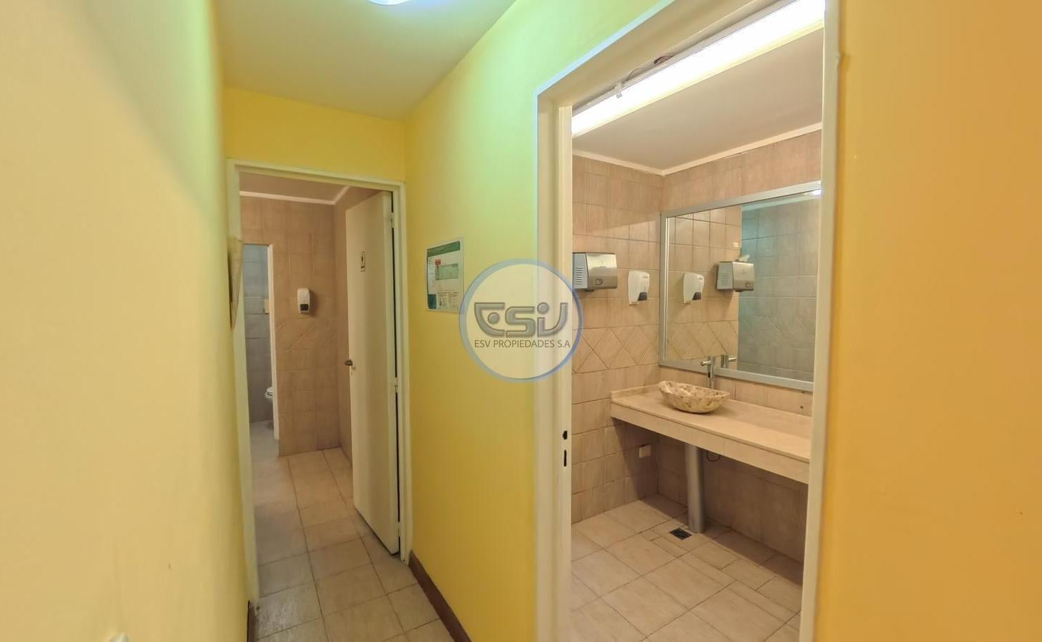 Foto de Alquiler Oficina piso entero con cochera, Once, imagen 2