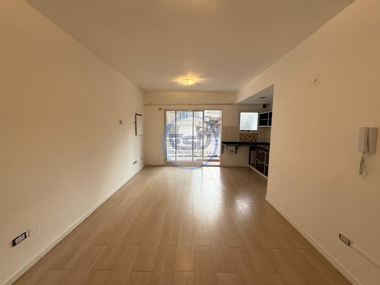Foto de Alquiler departamento 2 ambientes con balcón, Monserrat Capital Federal, imagen 2