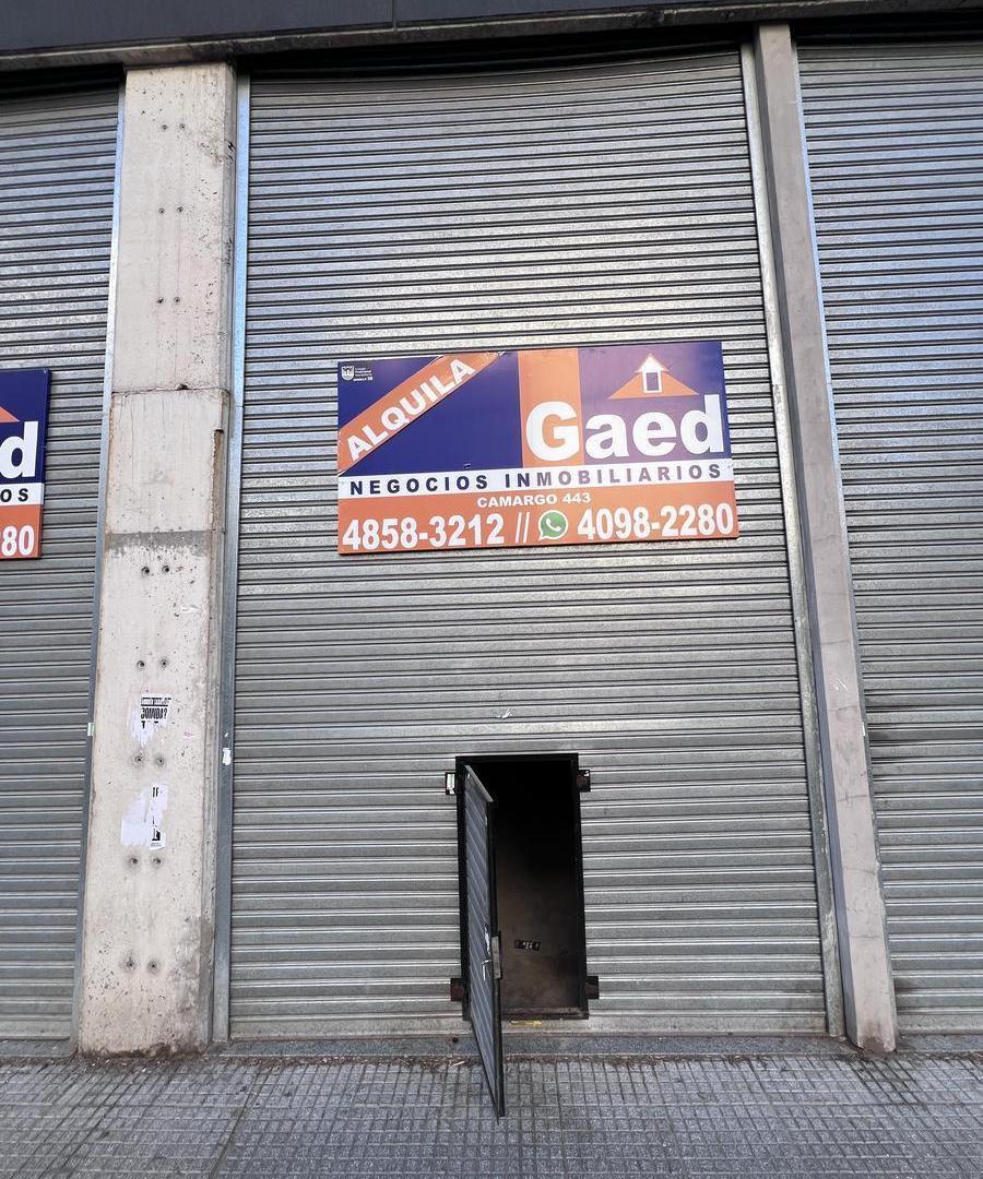 Foto de Local cerca de importante esquina - Apto varios destinos !, imagen 4