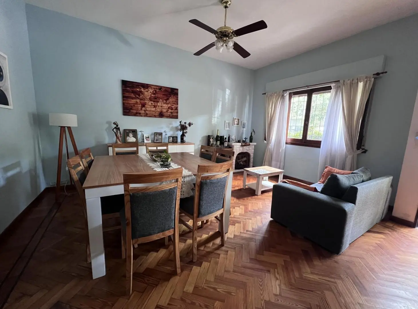 Venta - Casa 6 ambientes sobre lote propio, con patio, pileta y quincho al fondo - Flores 3