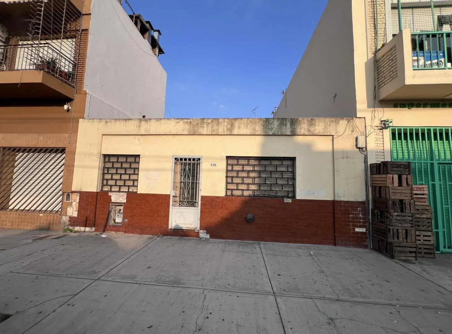 Casa sobre lote propio en alquiler para uso comercial o profesional ! 1