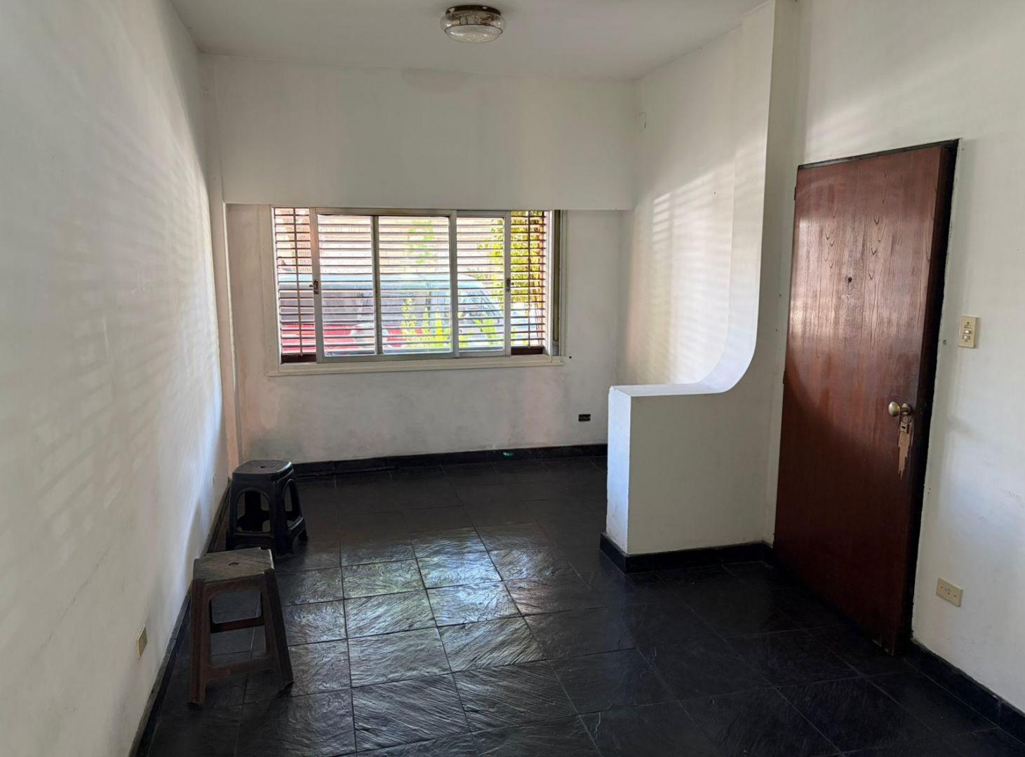 Foto de Alquiler PH en Villa Urquiza - Uso comercial o profesional, imagen 1