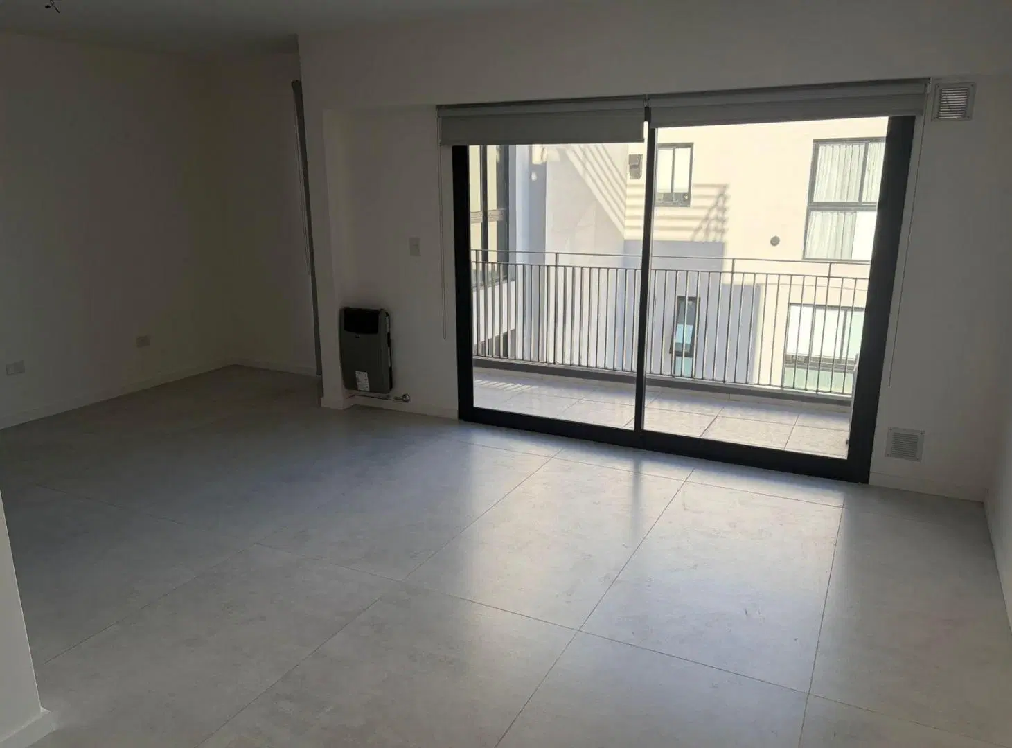 Alquiler mono ambiente divisible con balcon al contrafrente - Paternal 3