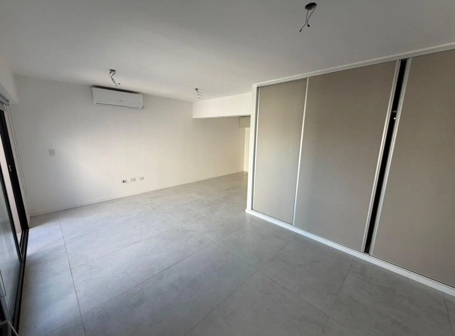 Alquiler mono ambiente divisible con balcon al contrafrente - Paternal 5