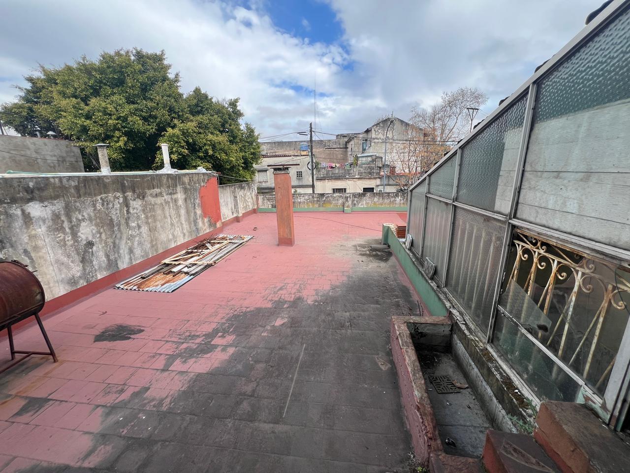 Foto de Casa sobre lote propio, a reciclar por completo, imagen 1