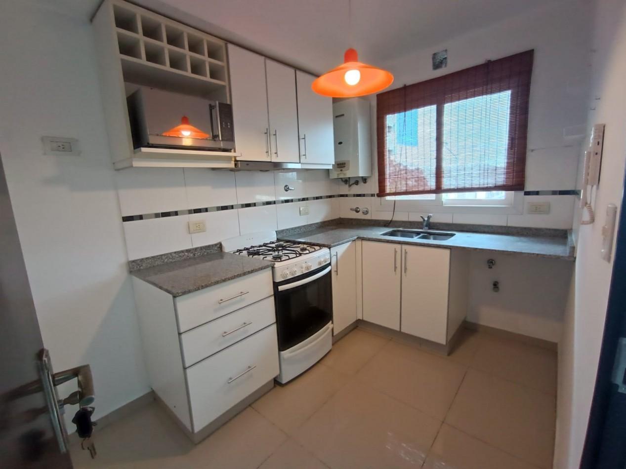 Foto de Departamento monoambiente en Alquiler en Olivos, imagen 5