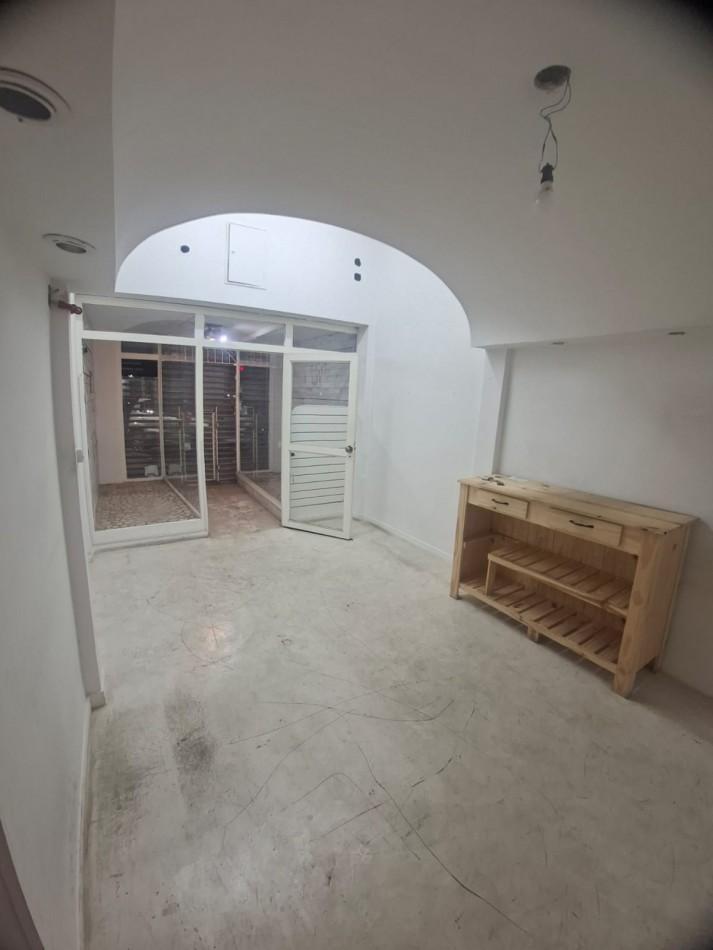 Foto de Local en Alquiler en Villa Adelina, imagen 2