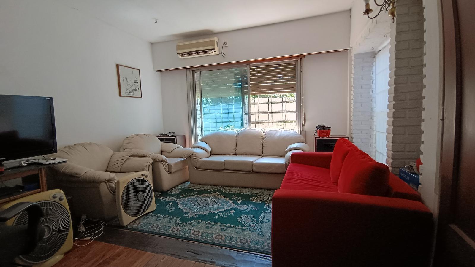 Foto de Casa con excelente terreno en Barrio Santa Rita. Buen acceso, imagen 5