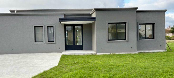 HB vende casa al agua en una planta en san matias