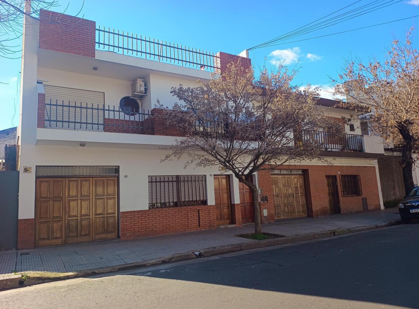 Foto de Venta en block – Dos viviendas independientes con entradas propias, imagen 2