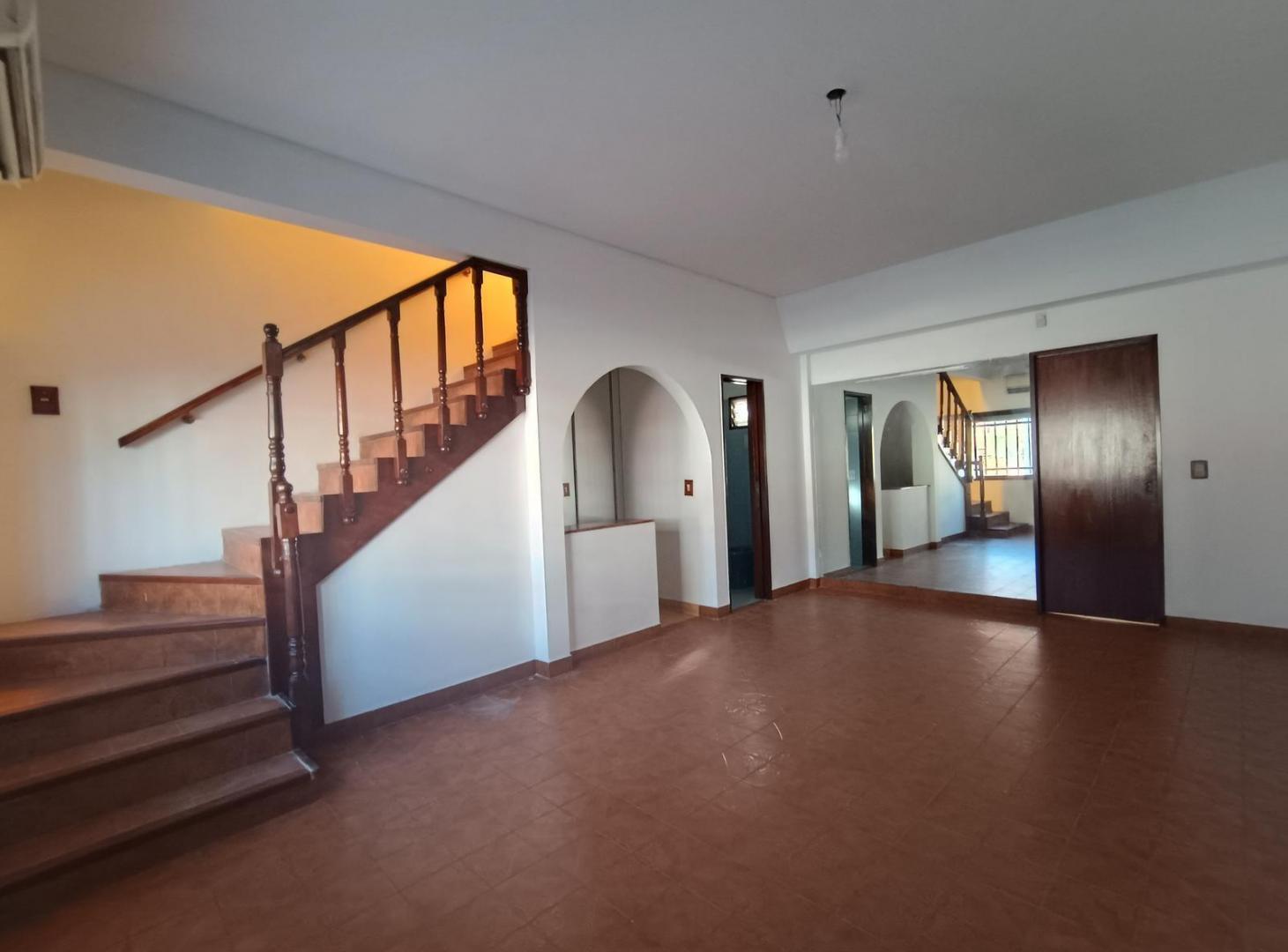 Foto de Venta en block – Dos viviendas independientes con entradas propias, imagen 1