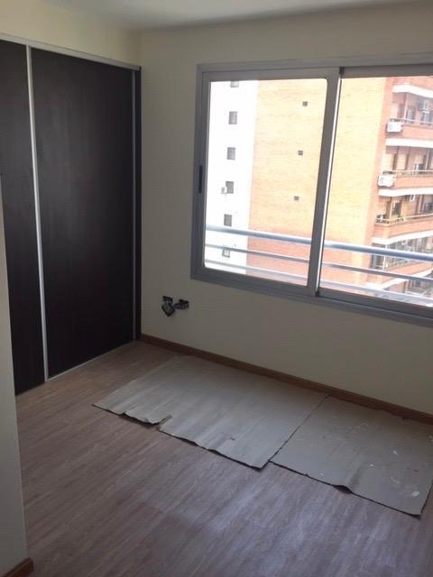 Duplex 3 Ambientes en 8vo. y 9no. Piso en Caballit (C/quincho y Parrilla). 4