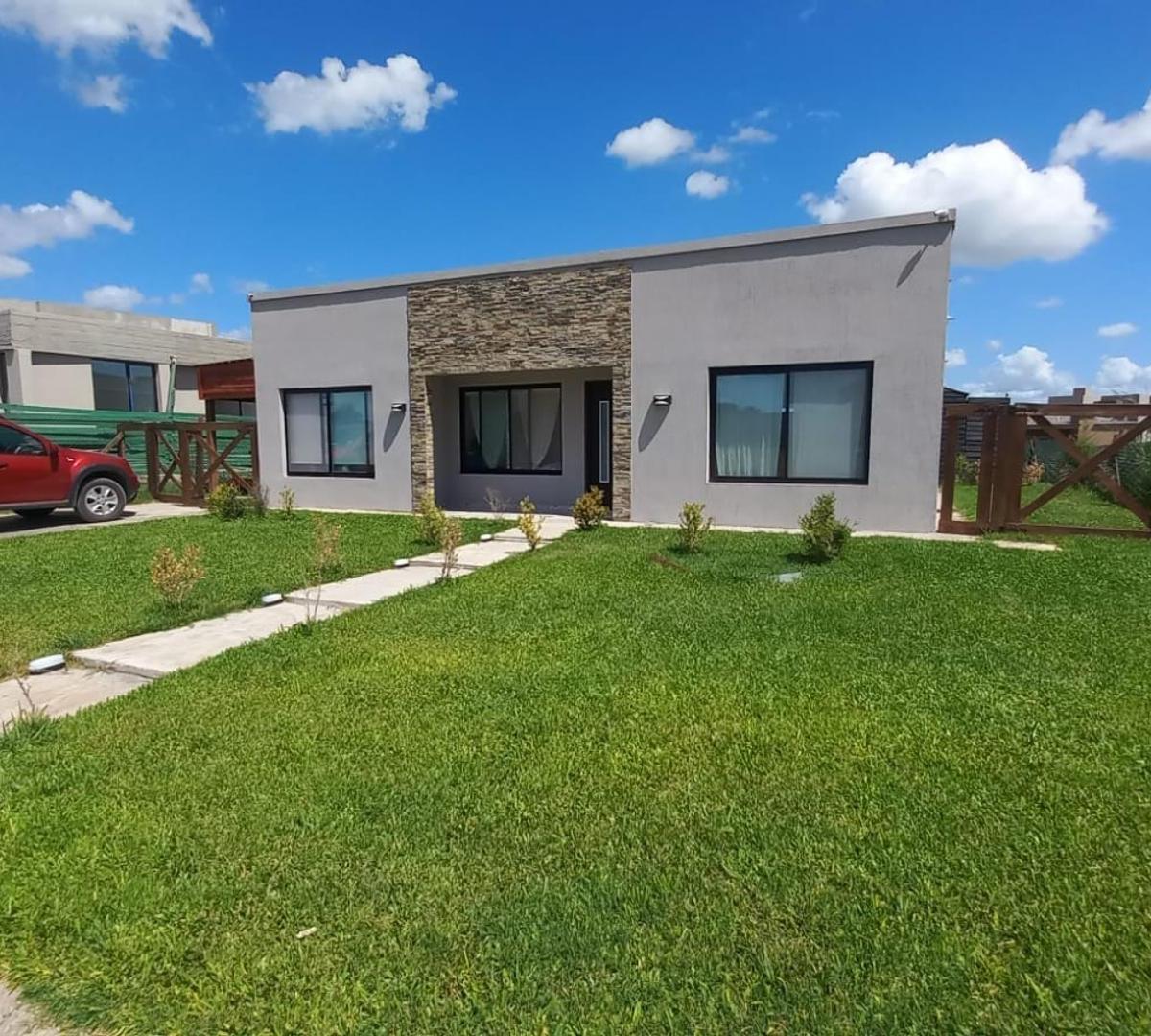 Foto de Casa 4 ambientes en venta en Barrio Privado San Sebastián, imagen 3