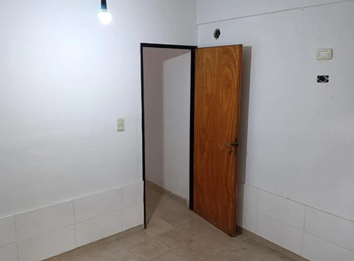 Departamento 2 ambientes en alquiler en San Justo 2