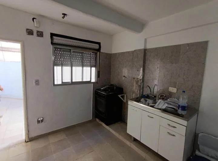 Departamento 2 ambientes en alquiler en San Justo 1