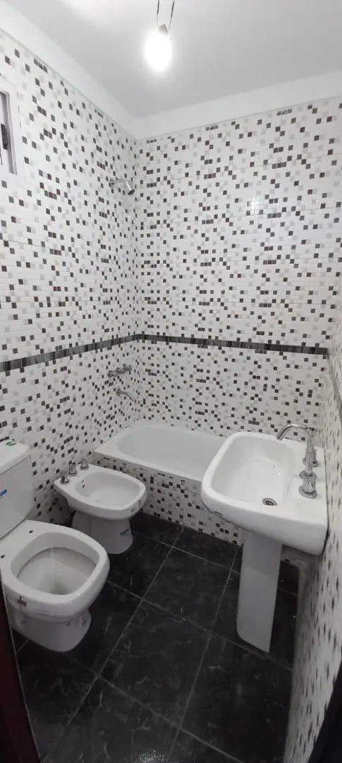 Venta PH 2 amb. con renta · Apto crédito R.Mejía 4