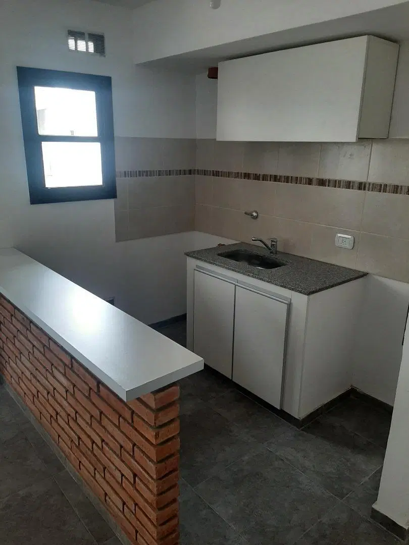 Departamento 2 ambientes en alquiler en Lomas del Mirador 5