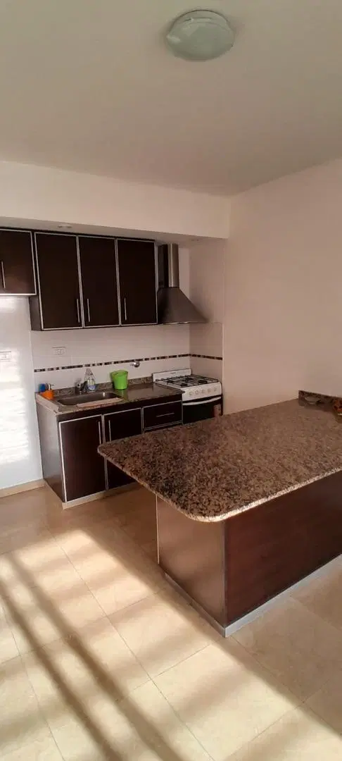 Departamento monoambientes en Alquiler en Lomas del Mirador 2