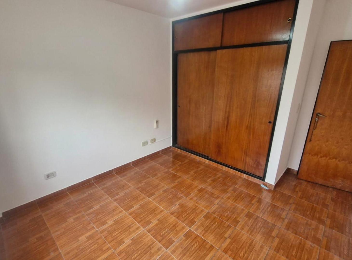 Foto de Alquiler PH 2 ambientes · Lomas del Mirador, imagen 4