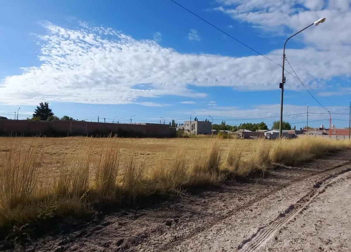 Venta Lote en Barrio Las Viñas Allen 5