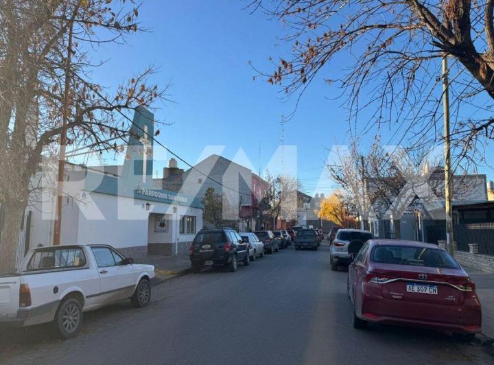 Casa 3 dorm y Depto P.Baja en venta B° San Pablo 5