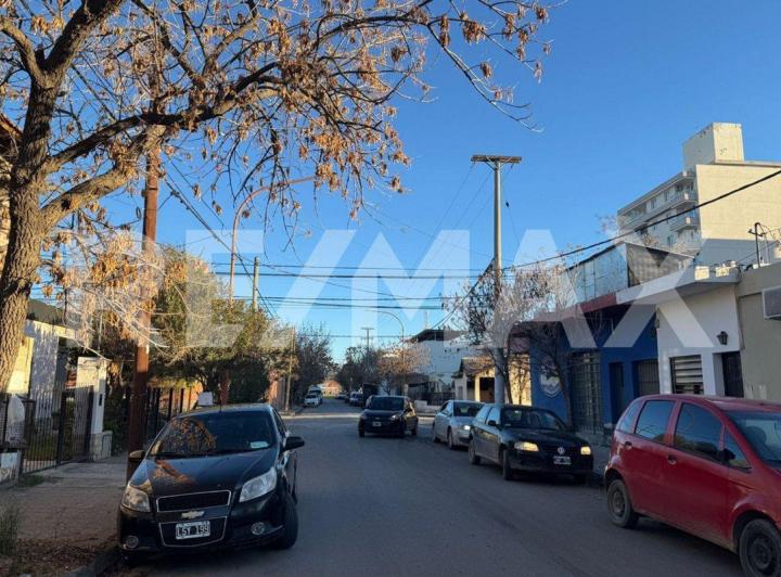 Casa 3 dorm y Depto P.Baja en venta B° San Pablo 2