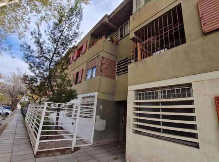 VENTA DEPARTAMENTO EN CIPOLLETTI 1