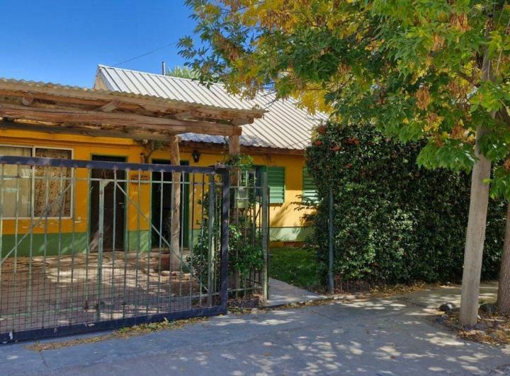 CASA EN VENTA 3 DORMITORIOS 1