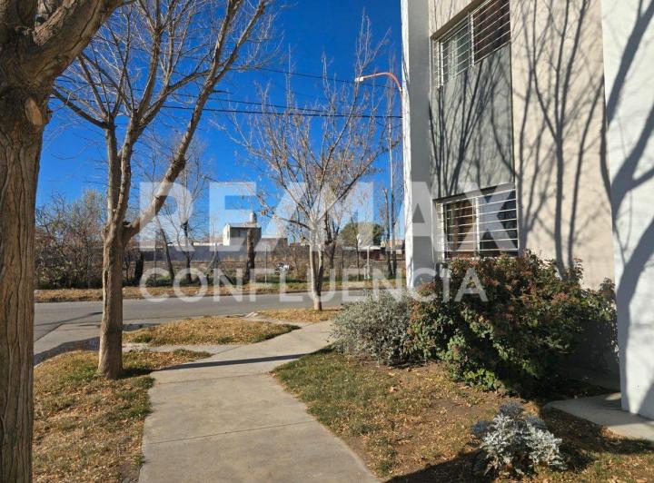 VENTA DUPLEX 3 DORMITORIOS CIPOLLETTI 2