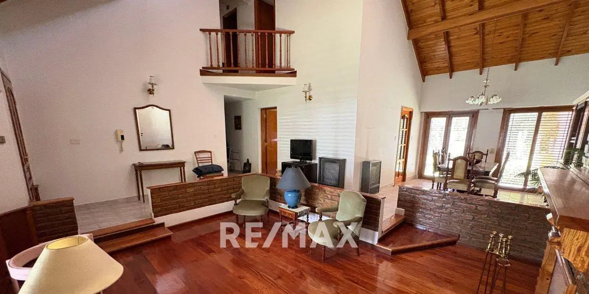 Casa en Venta 3 dormitorios Bº Flamingo Cipolletti 2