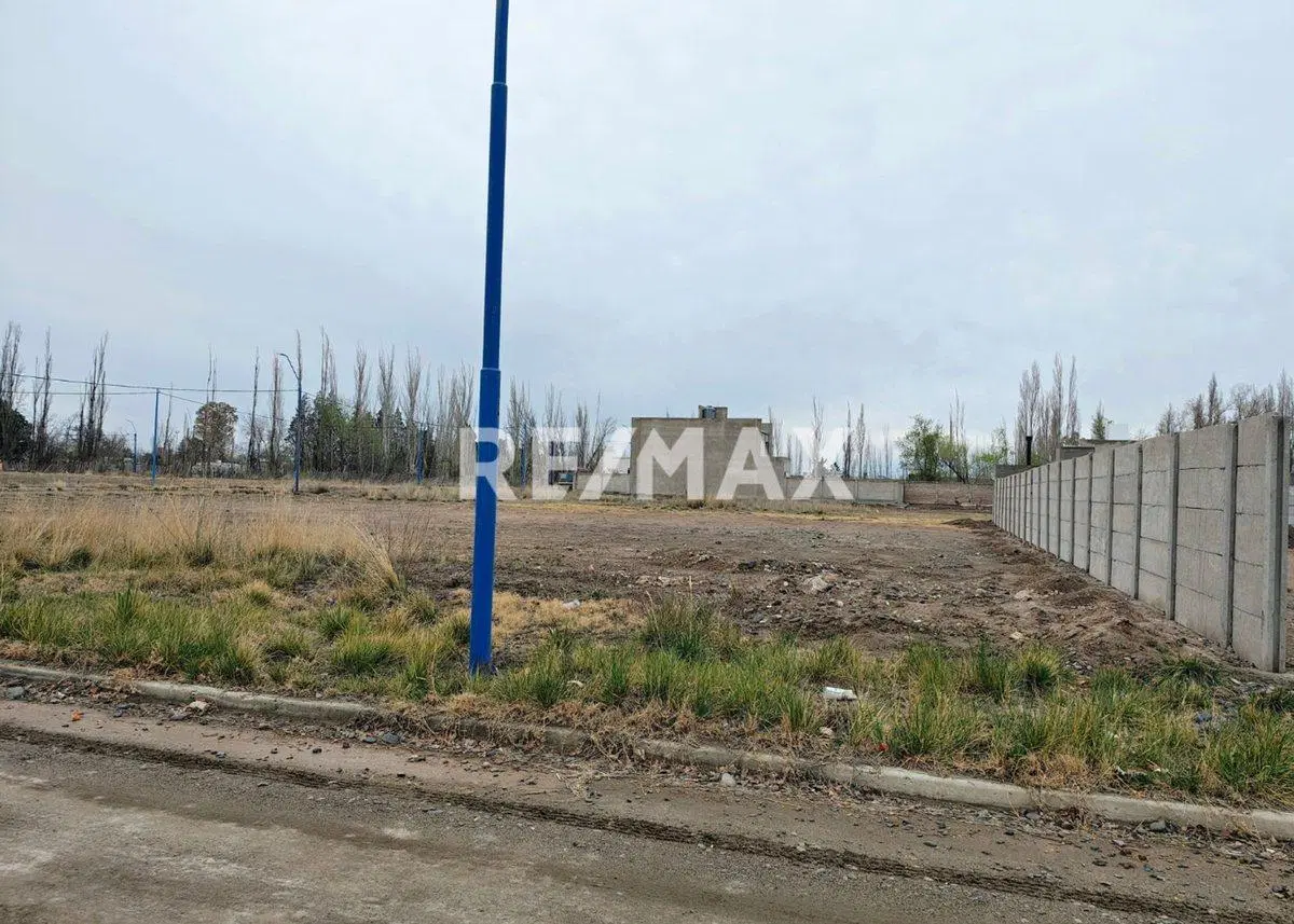 TERRENO COMERCIAL EN VENTA- FRENTE RUTA 22- ROCA 2