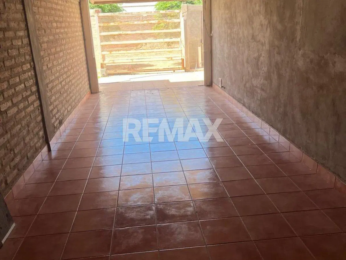 CASA EN VENTA CATRIEL 4