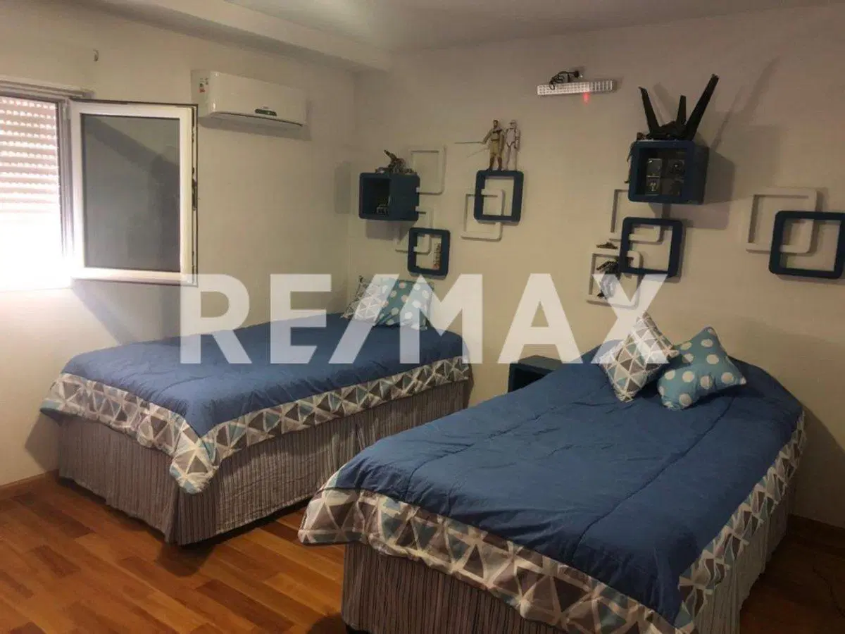 CASA EN VENTA | 4 DORM | B° CAPELLAN | CIPOLLETTI 2