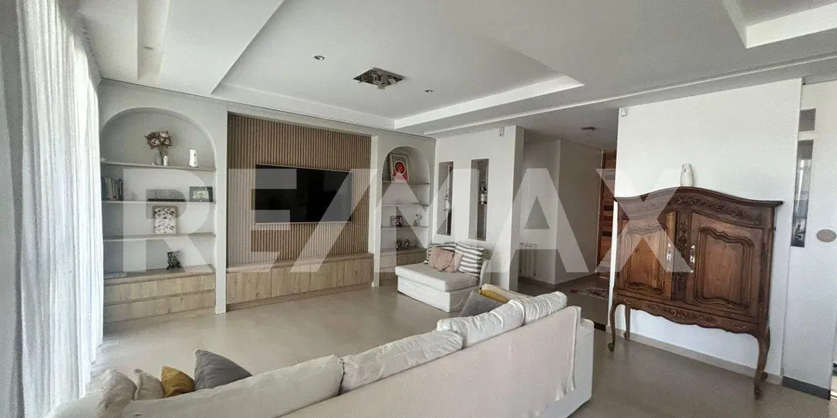 Venta Casa Nivel Gerencial - Piedras Blancas 3