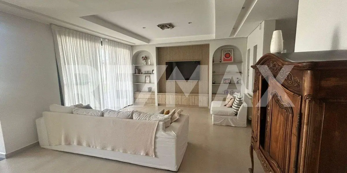 Venta Casa Nivel Gerencial - Piedras Blancas 2