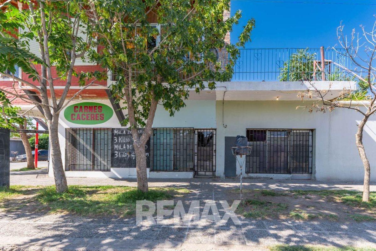 EN VENTA CIPOLLETTI LOCALES + CASA + DEPTO +TALLER