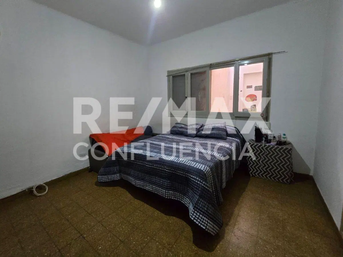 VENTA DE LOCAL COMERCIAL + CASA DOS DORMITORIOS 5