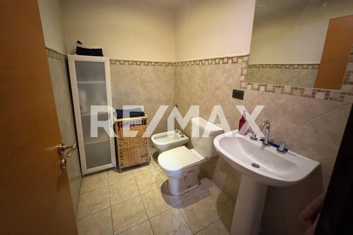 EN VENTA CASA 3 DORMITORIOS I B° LAS VIÑAS 4