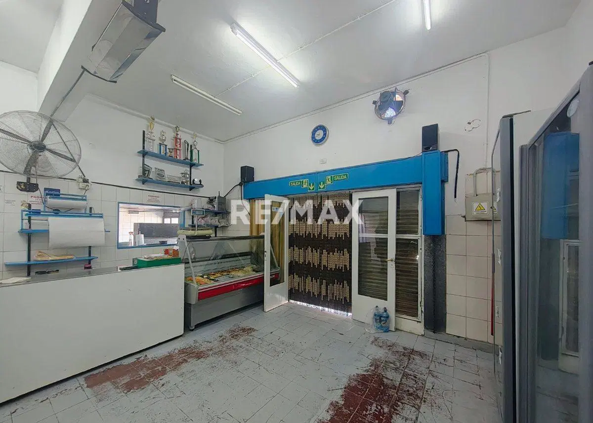 LOCAL COMERCIAL EN VENTA EN CATRIEL 2