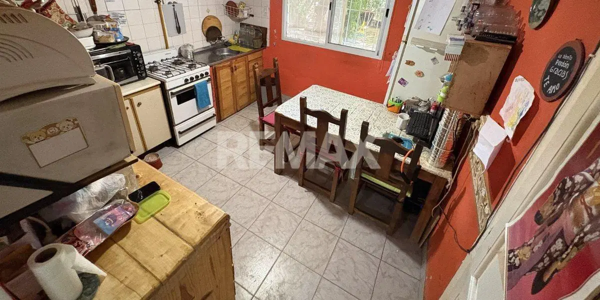 CASA PLANTA BAJA EN VENTA CENTRO NEUQUEN CAPITAL 5